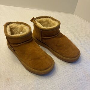 Cozy Tan suede and sheepskin Ankle Boots